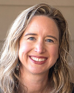 Lisa Bronner